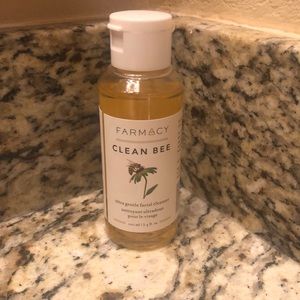 Farmacy Clean Bee